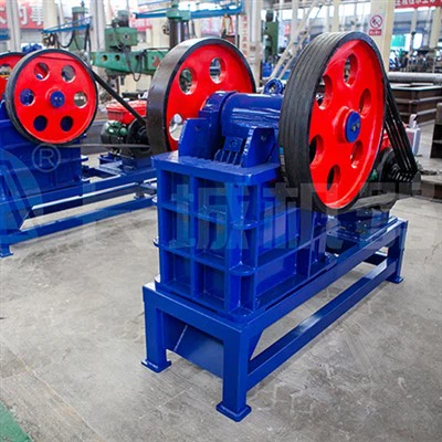 Čeľusťový drvič PEW250